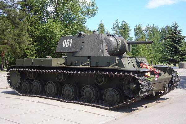 El tanque KV-1.
