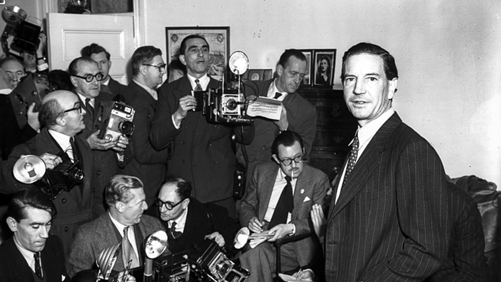 Kim Philby je bil najslavnejši član »cambriške peterice«, kroga sovjetskih vohunov v Združenem kraljestvu.