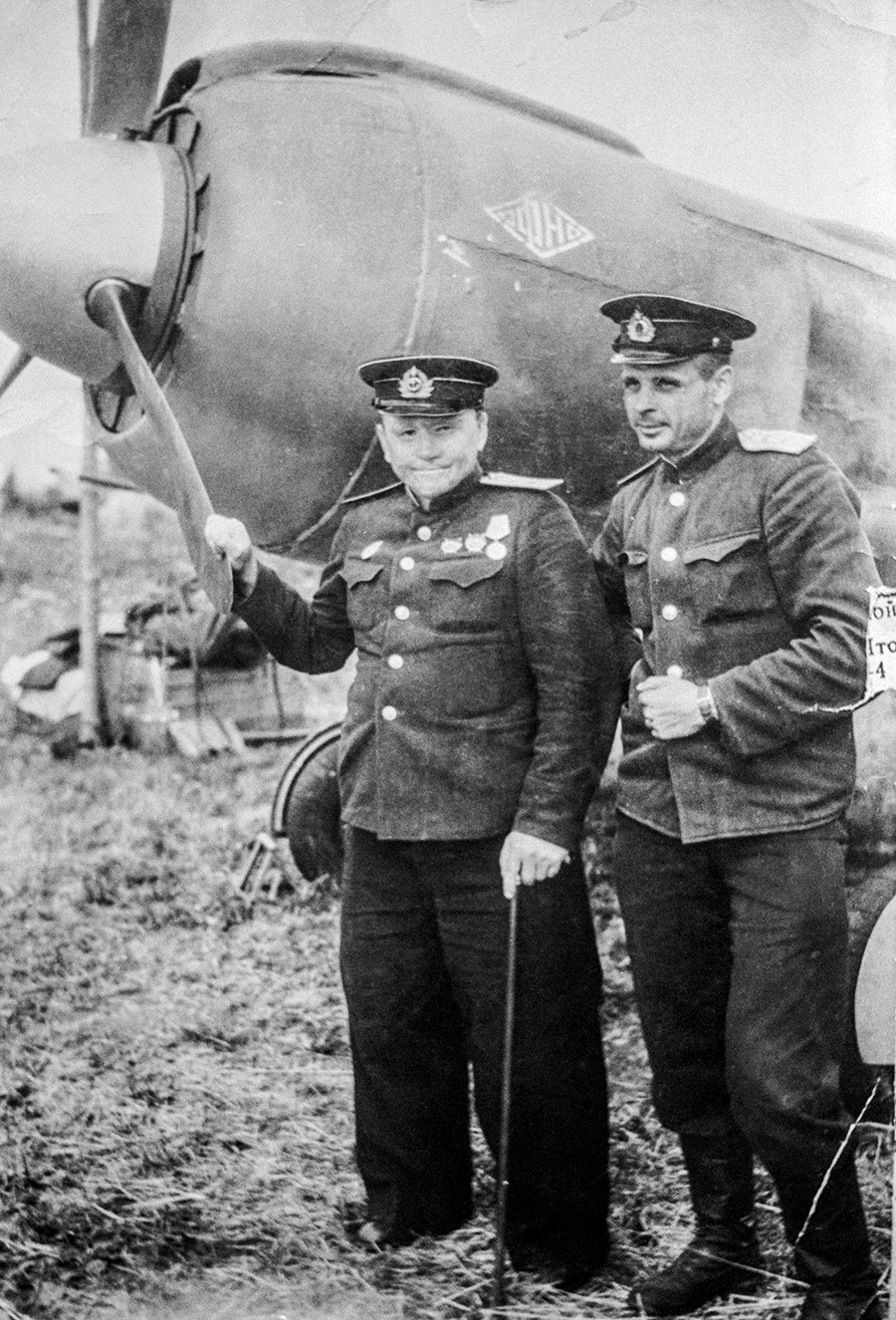 Леонид Белоусов (слева).