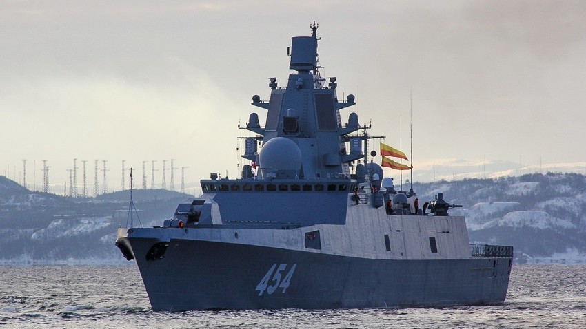 Fregata Sjeverne flote "Admiral Gorškov" u blizini Kolskog zaljeva.

