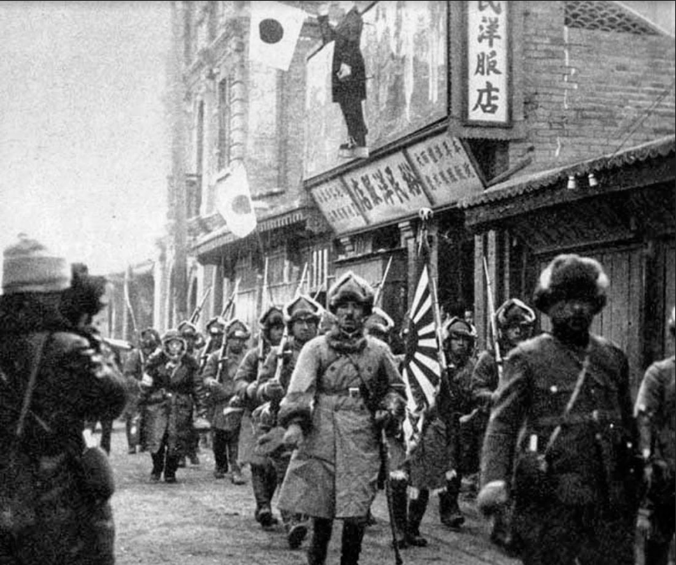 Japonske sile vstopajo v Činčov.