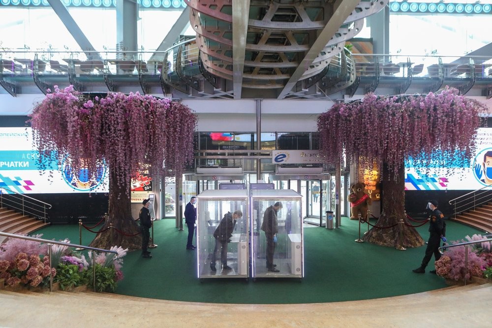 Disinfection cabins at the entrance of the Yevropeysky (European) mall.