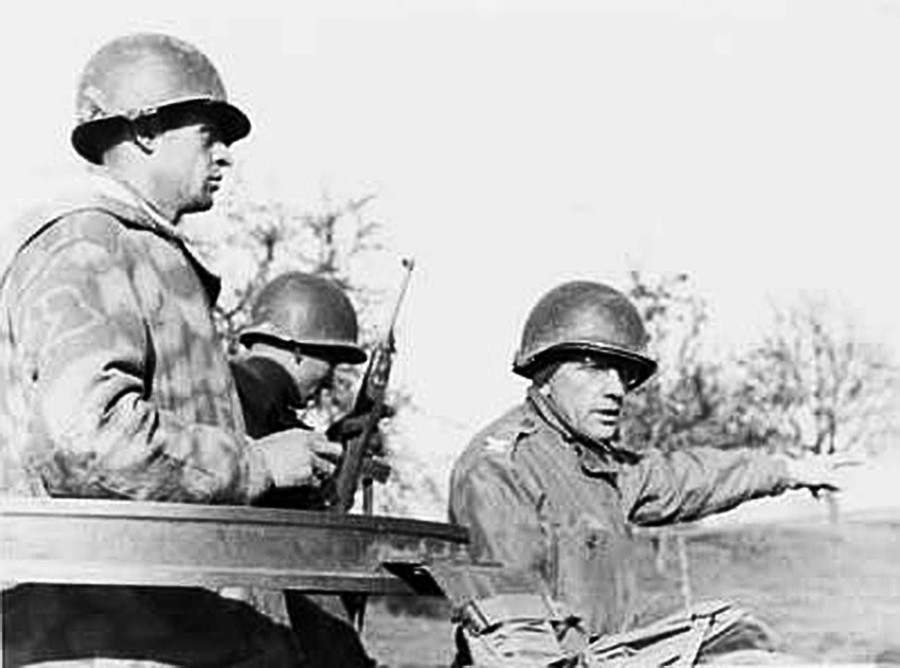 Boris Pash avec deux soldats en Allemagne