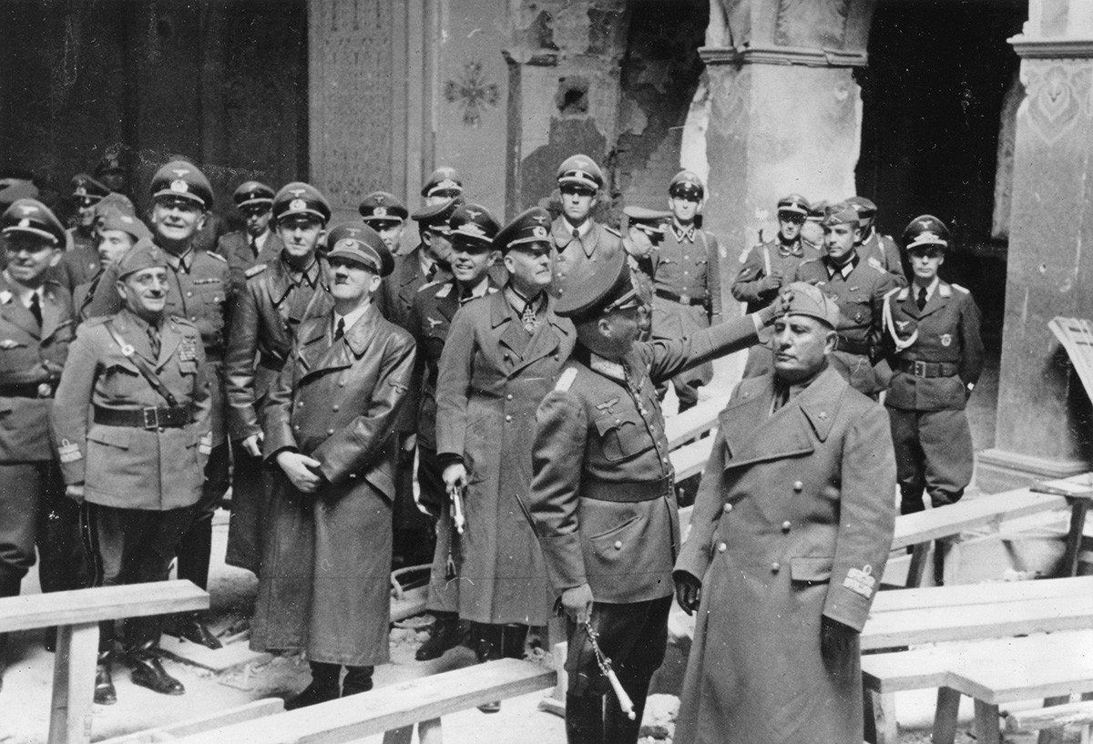 Хитлер/Мусолини - Besichtigung d. Zitadelle v. Брест-Литовск 
