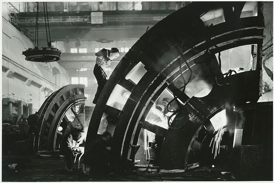 Welding of stators at Kharkov Turbogenerator Plant, 1958–59