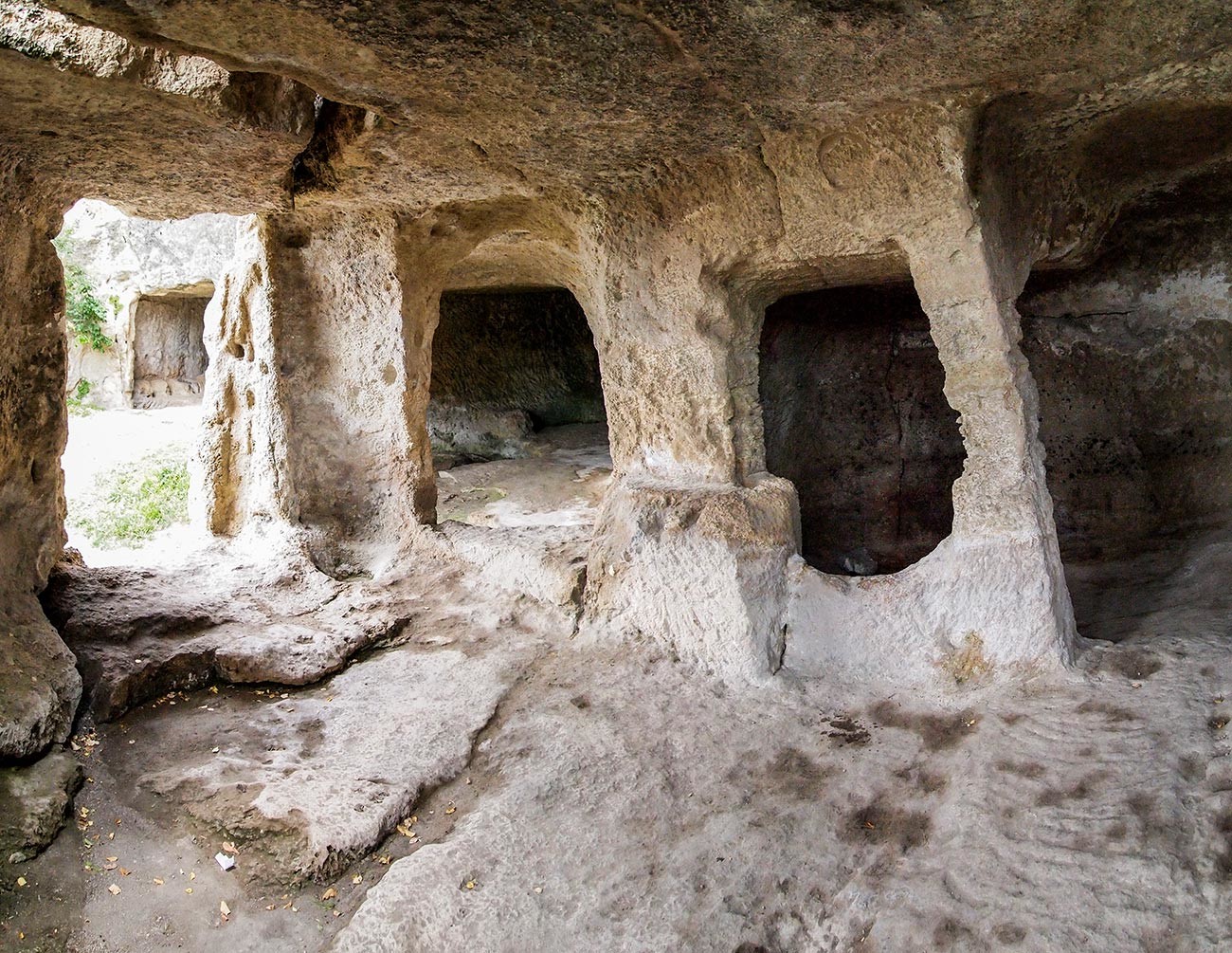 Chufut Kale cave