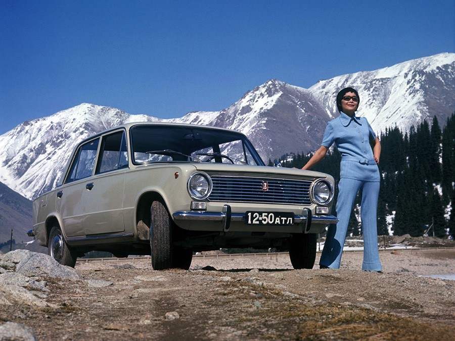 VAZ 2101 – Žiguli, prvi model Tovarne avtomobilov Volga oziroma AvtoVAZ, med narodom znan tudi pod vzdevkom »Kopejka«.

