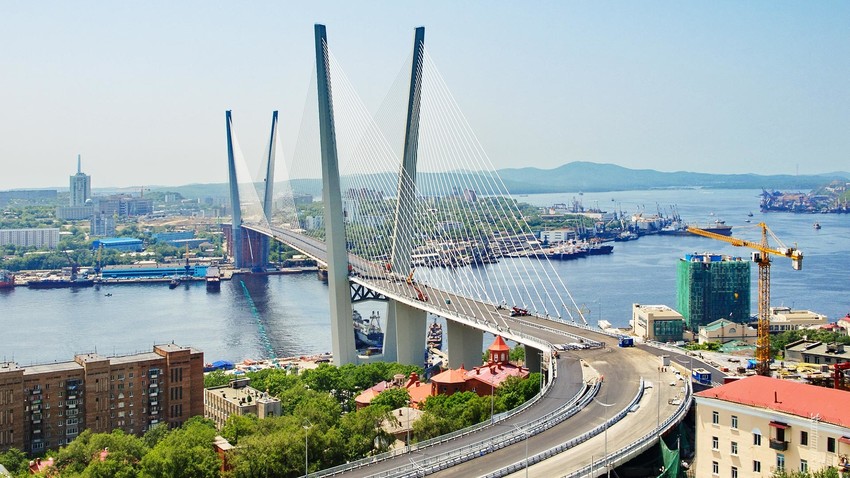 Golden Bridge, a view from Orlinoye Gnezdo (Eagle Nest) hill