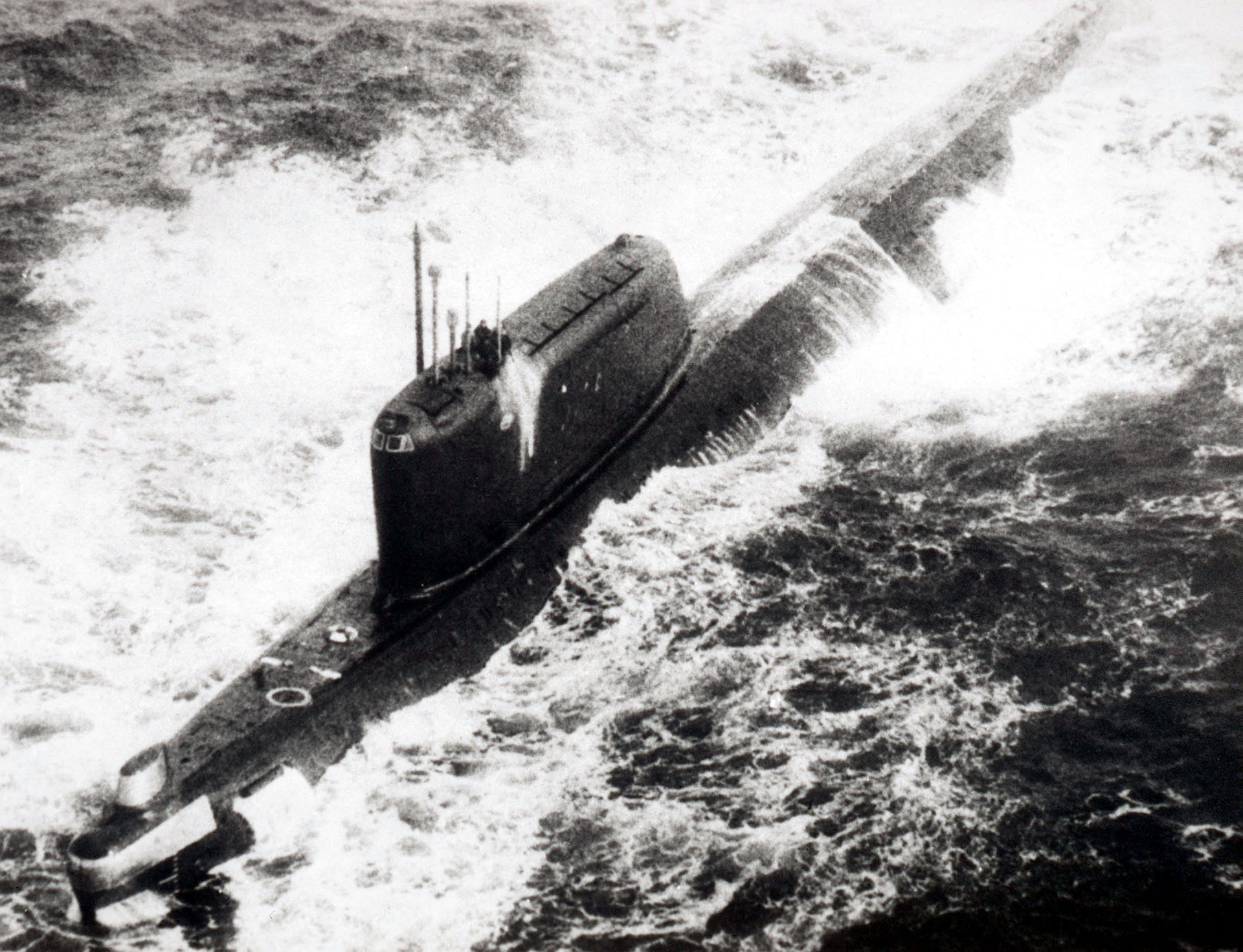 Submarino nuclear soviético da classe Hotel, 1984