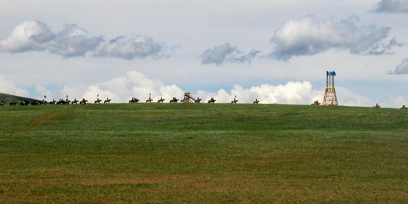 The Mongol army in a traveling formation. A contemporary reconstruction
