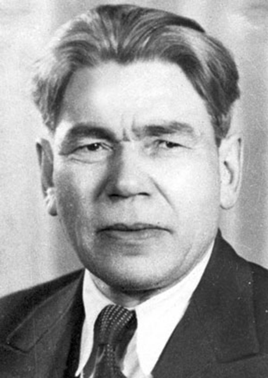 Георгий Мордвинов