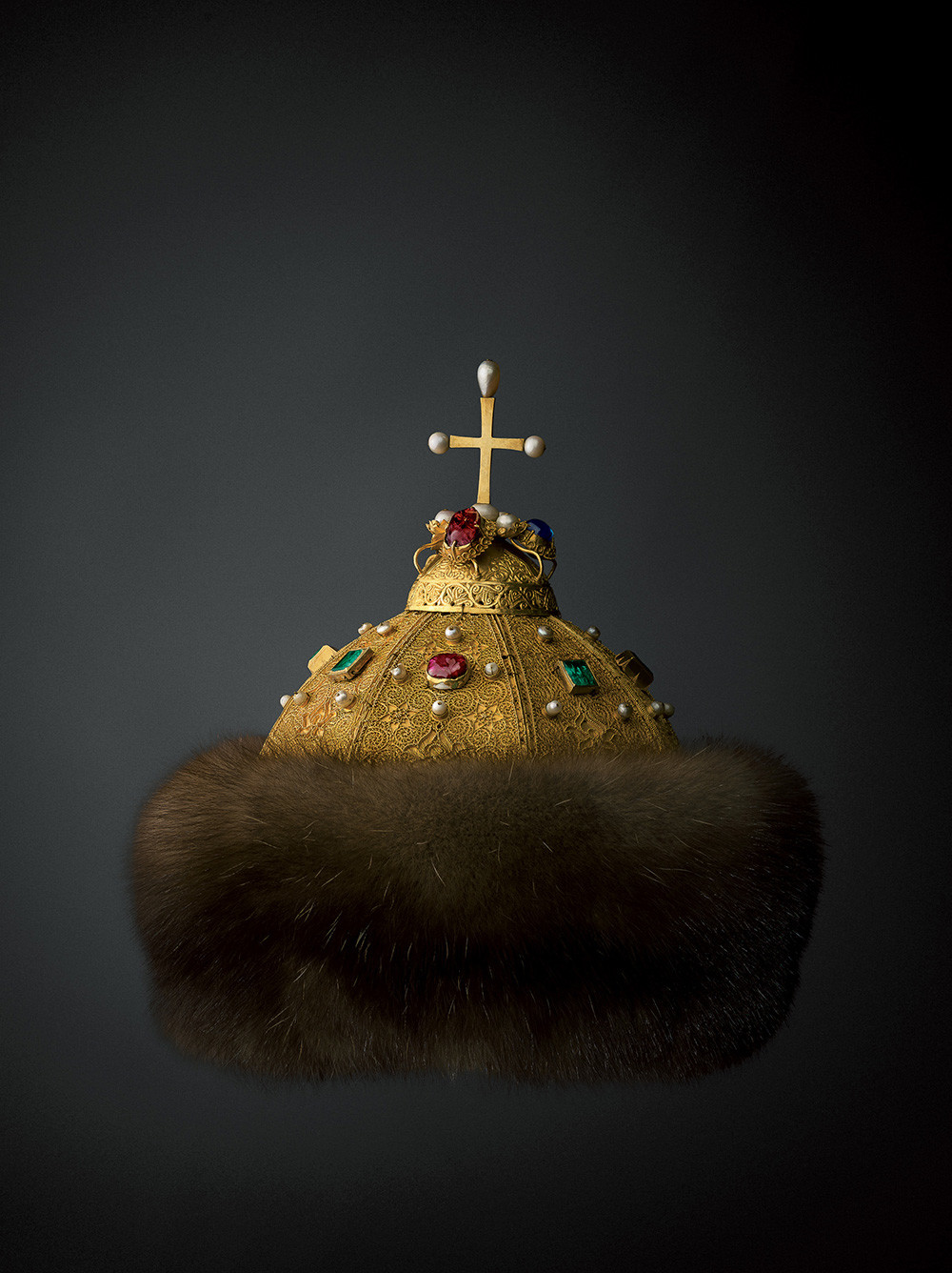 Шапка мономаха шапка мономаха фото отзывы урожайность. Шапка Мономаха. Шапка Мономаха в музее Кремля. Корона шапка Мономаха.