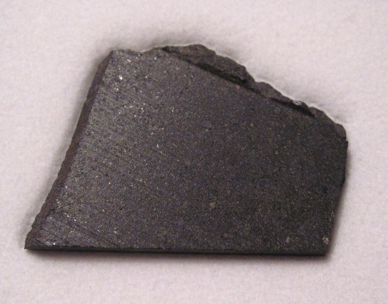 カインサス隕石破片の一つ、4.04グラム