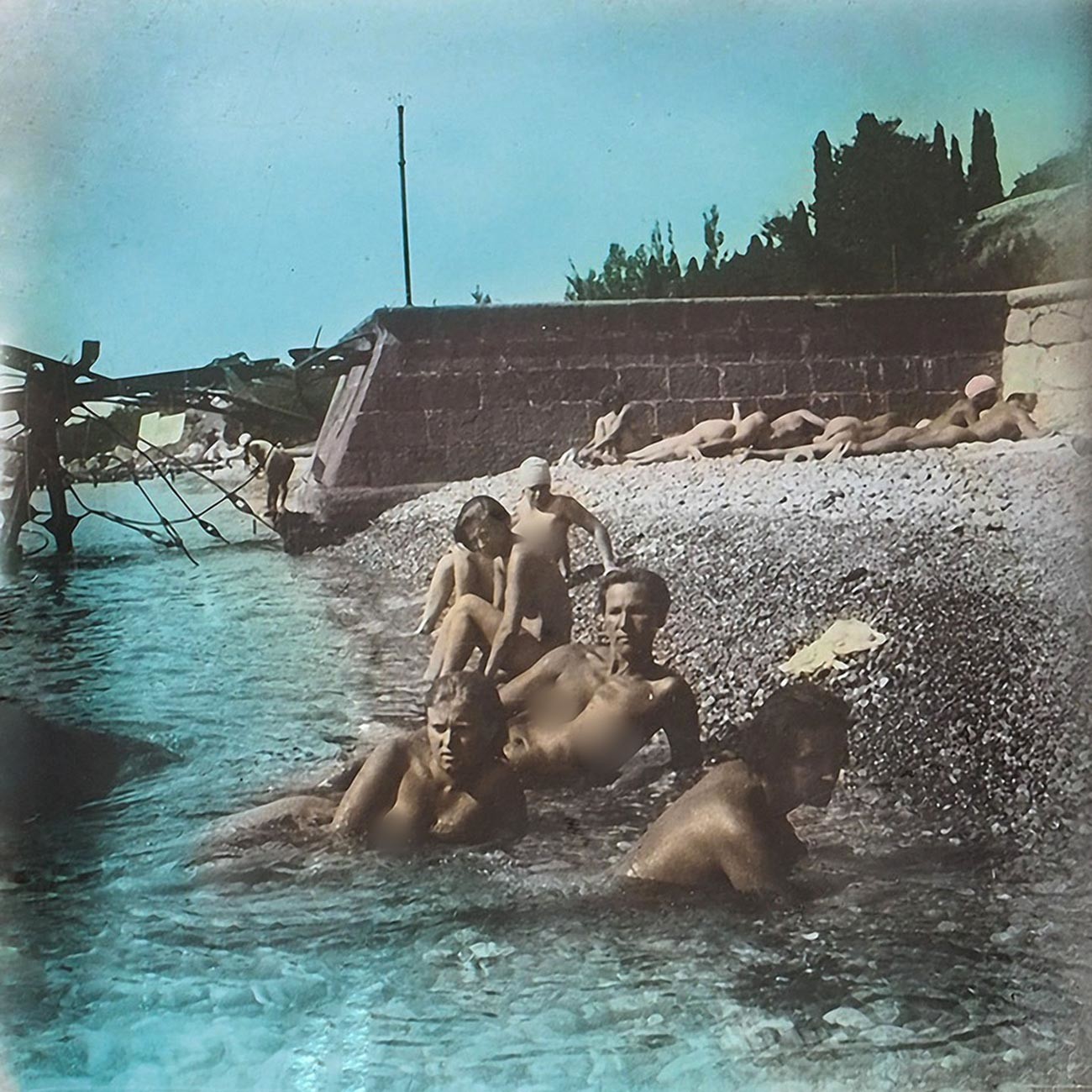 裸の労働者とコルホーズ労働者、クリミアにて。1931年　