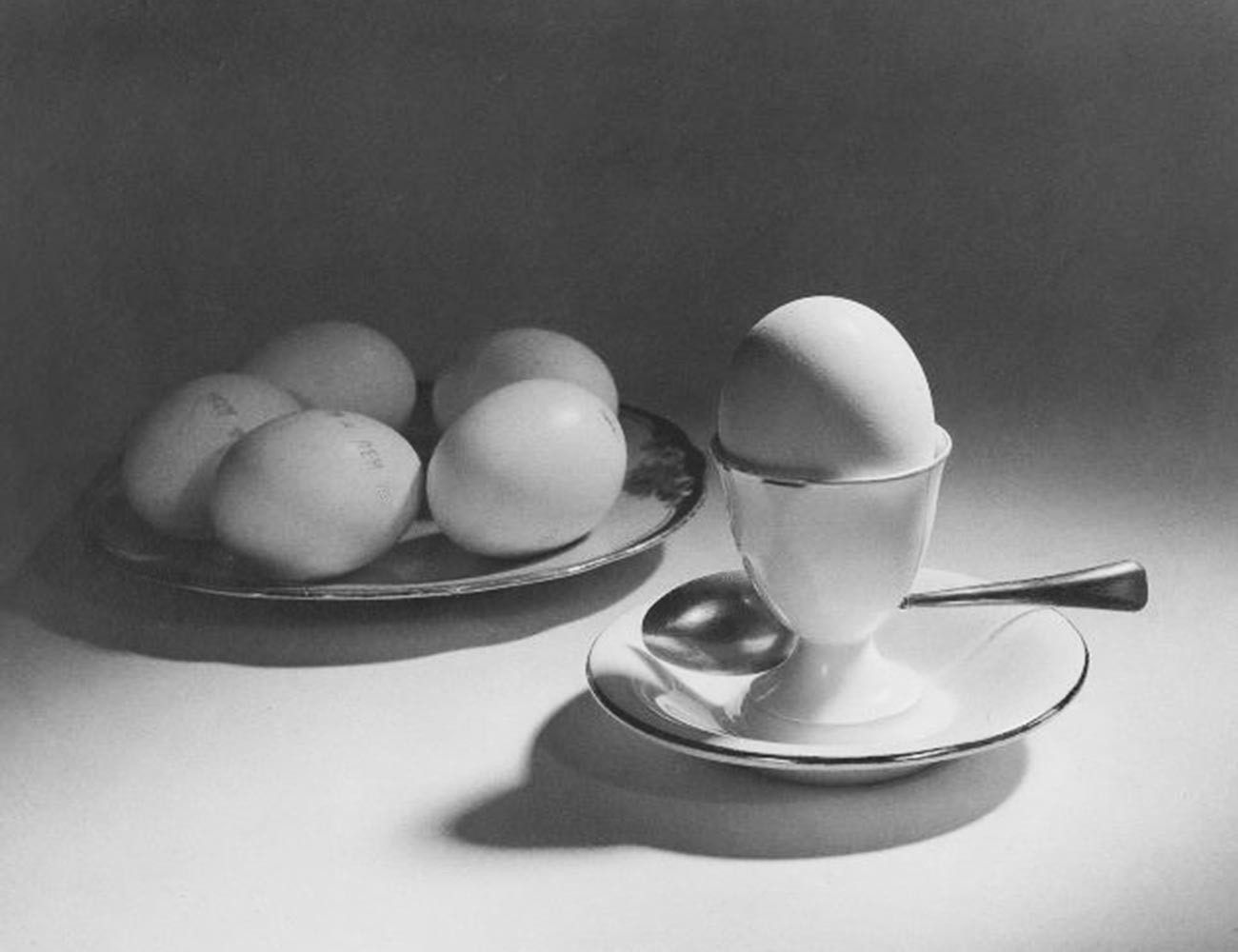 Huevos, una buena elección para una dieta equilibrada (1939)ю