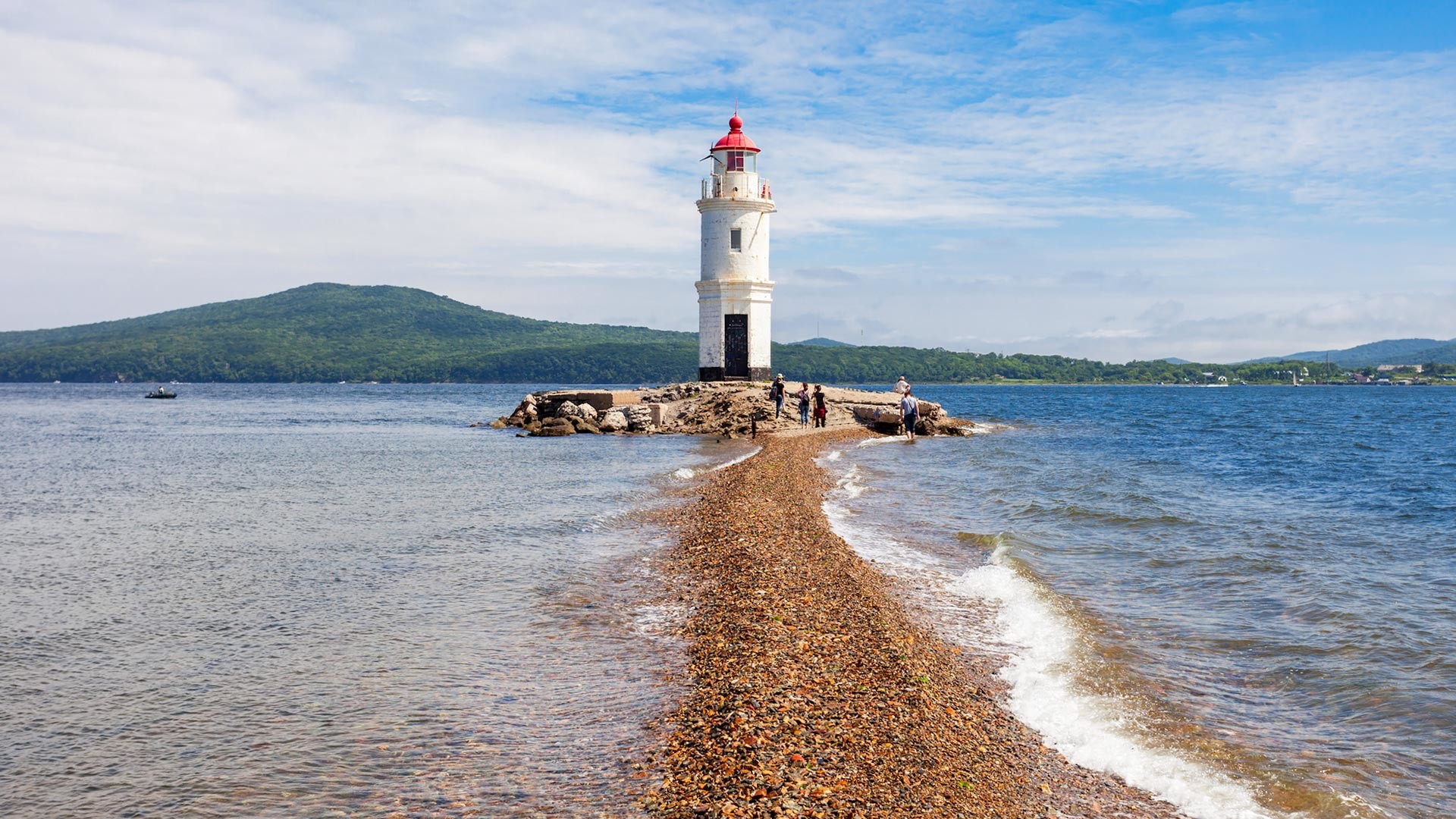 “Tokarevskaya Cat” Lighthouse is also known as Egersheld Lighthouse