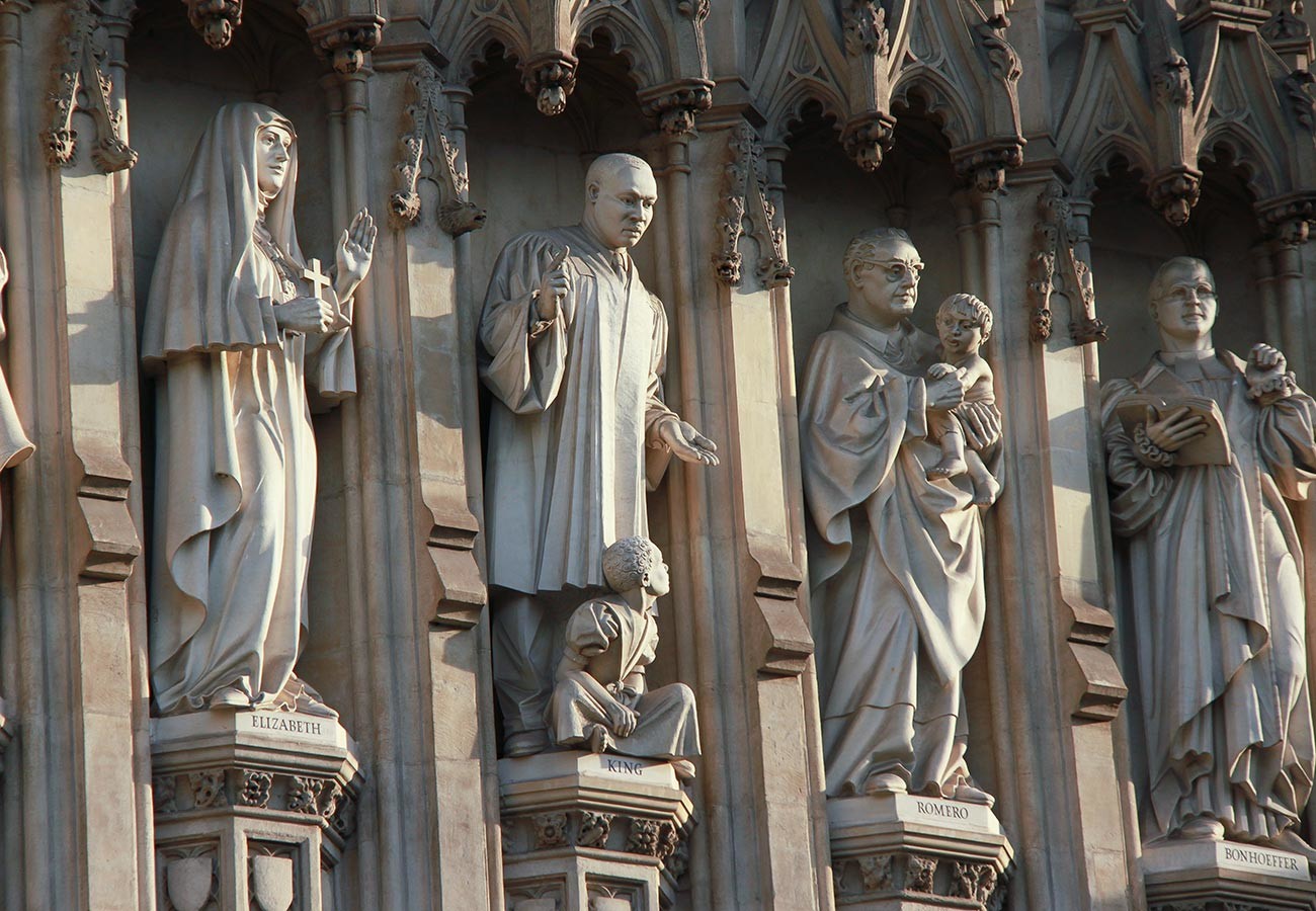 Elizaveta (left) and Martin Luther King (2nd from left)