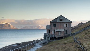 Метеоролозите запрепастени: Рускиот Арктик се пржи на 38 степени 