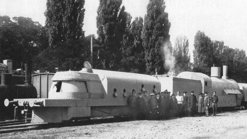 Kereta lapis baja "Hunhuz", Kiev, 1 September 1915.