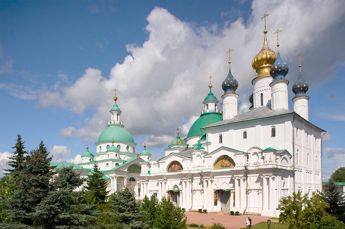 Savior-St. Yakov-St. Dimitry Monastery. Cathedral of Conception of St. Anne, with attached Church of St. Yakov (left). Left background: Cathedral of St; Dimitry of Rostov. Southwest view. July 7, 2019