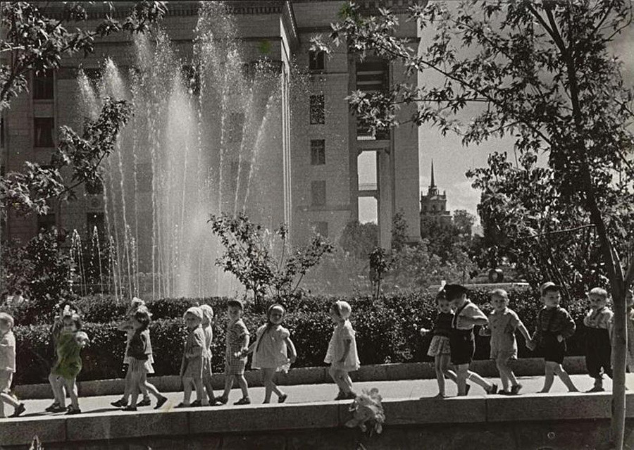 Утро в Алмати, 1950-те години