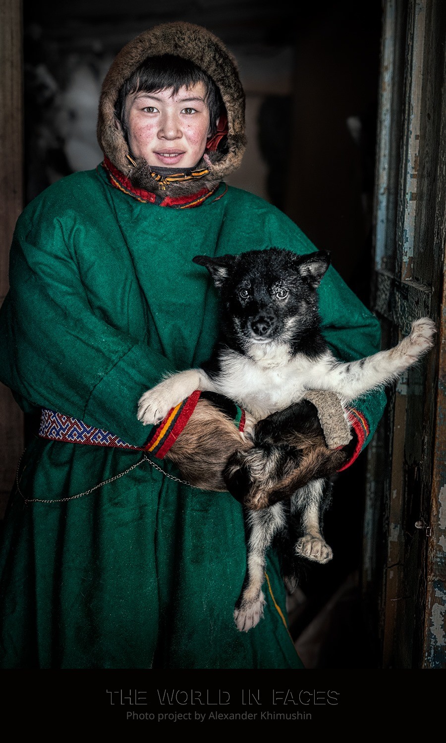 Ein junger Nenze mit Hund 