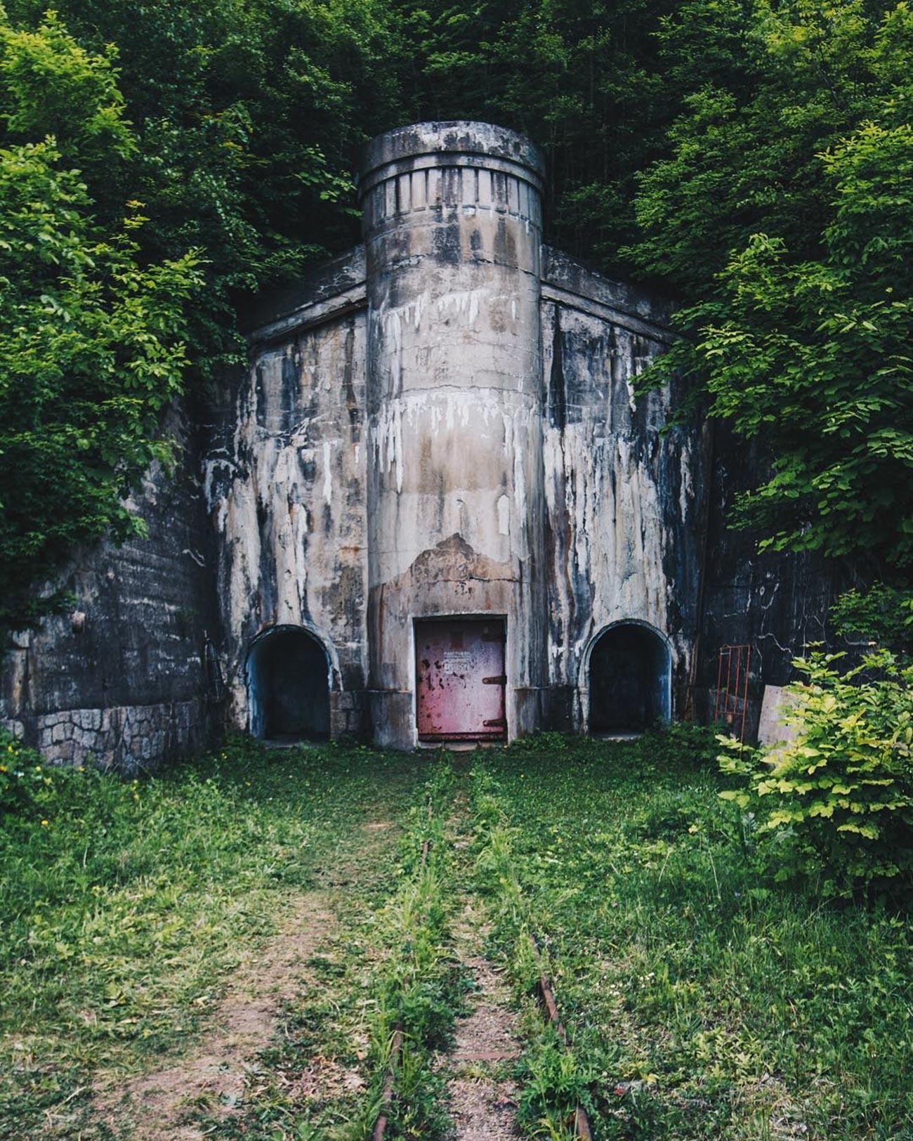 old ruins to visit near me