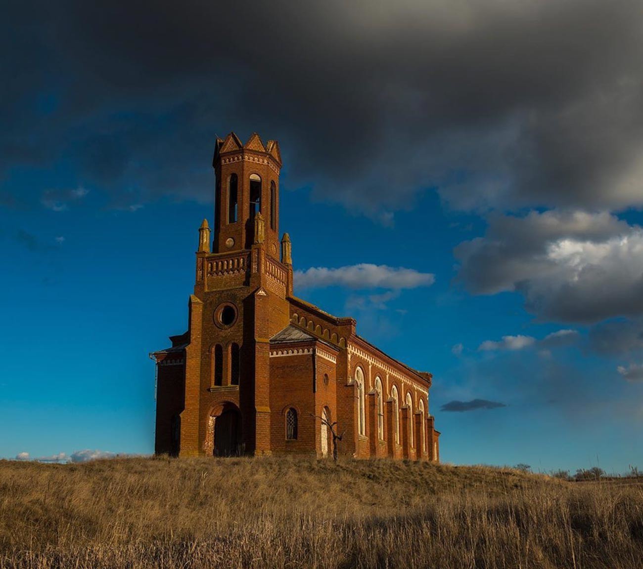 old ruins to visit near me