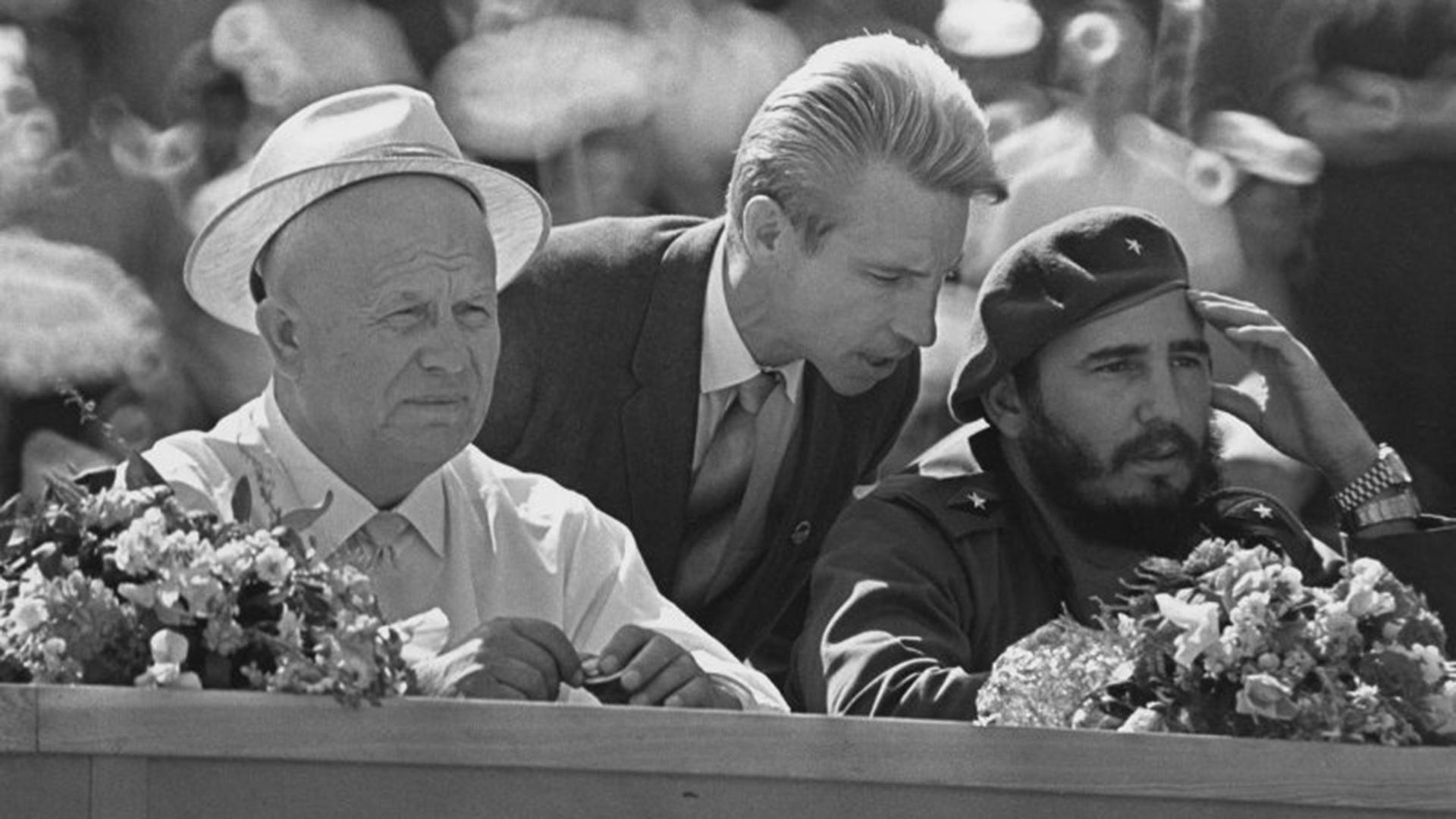 Фидел Кастро у посети Совјетском Савезу. Митинг пријатељства између совјетског и кубанског народа на стадиону „Лужњики“.