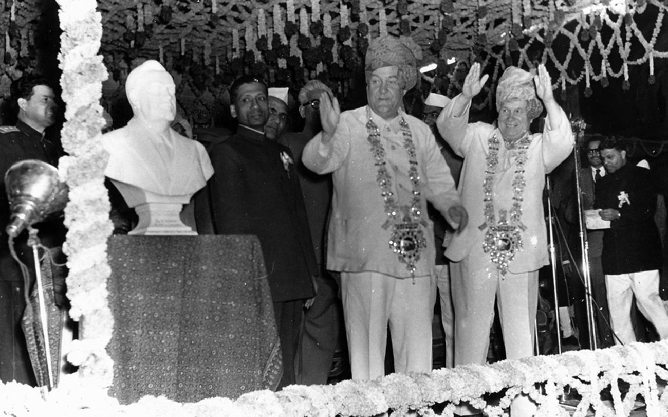 En 1955, Khrouchtchev a réalisé une grande tournée en Inde.  
