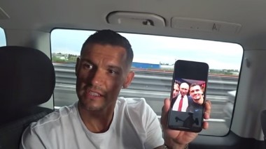 Дејан Ловрен, новиот стопер на руски „Зенит“, покажува заедничка фотографија со Путин