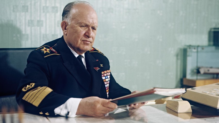 Командант Ратне морнарице, адмирал флоте Совјетског Савеза Сергеј Георгијевич Горшков.