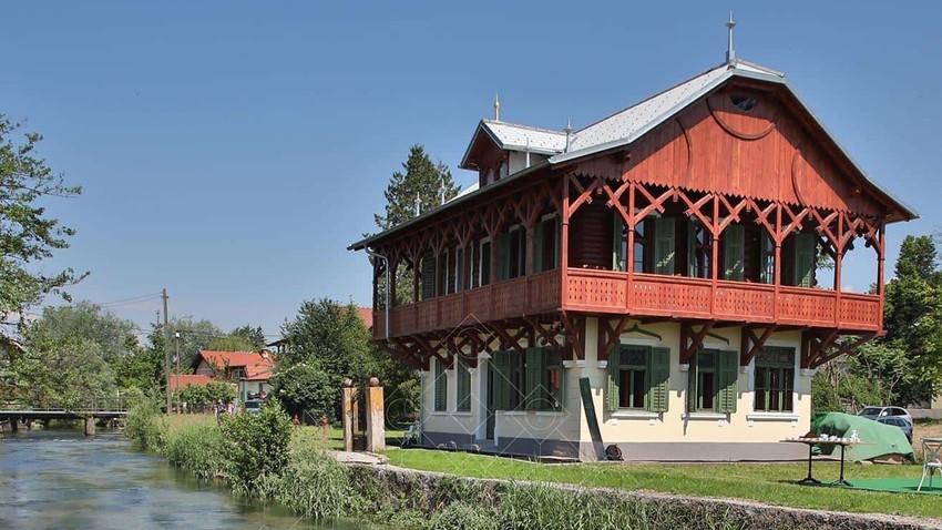Prenovljena Ruska dača