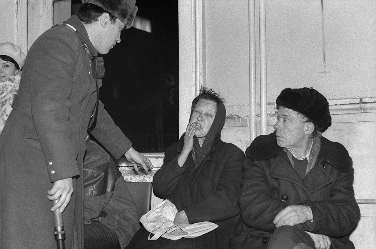 Бездомни московчани. СССР, Москва, 14 декември 1991 г. 