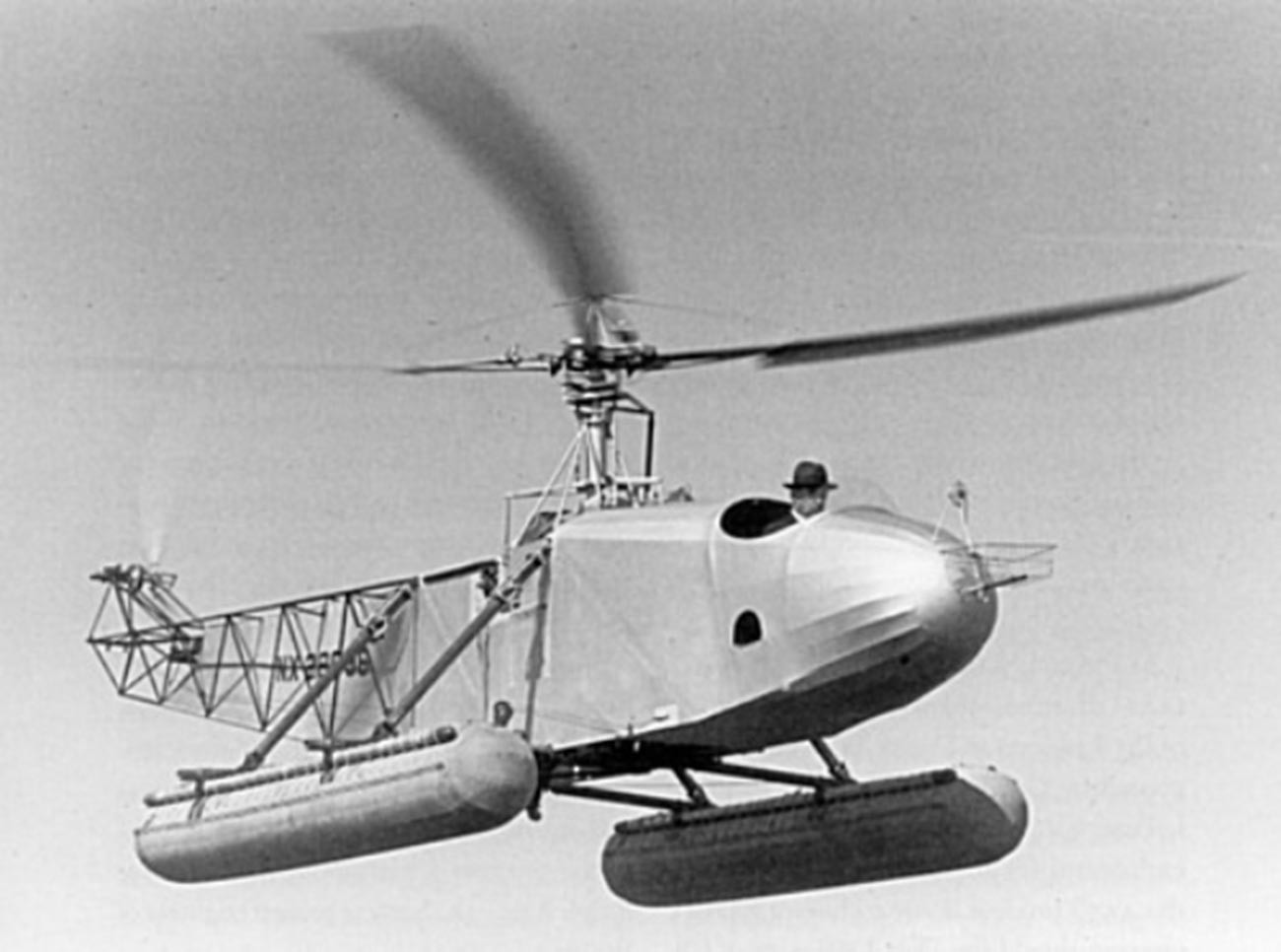 Sikorsky 300 (VS-300A, NX 28996)

