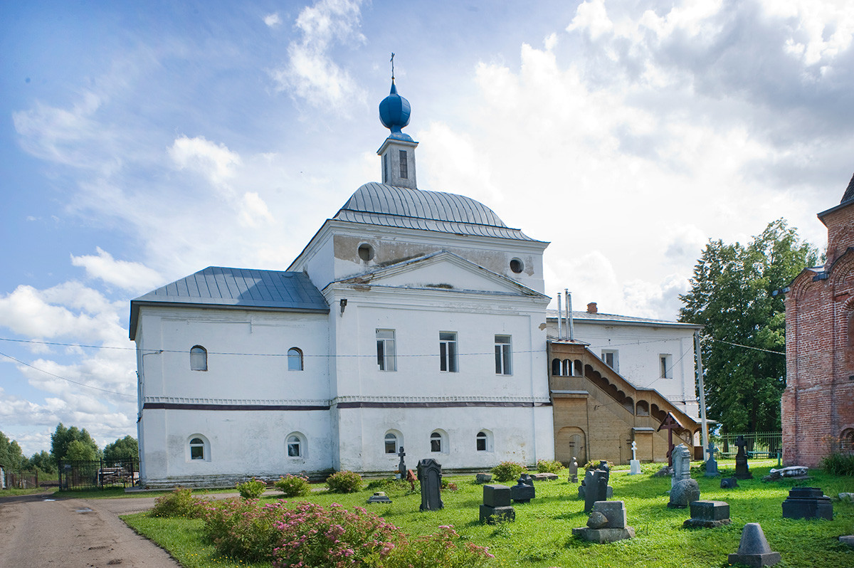 Rostov. St. Avraamy Epiphany Monastery. Church of the Presentation of the Virgin, north view after restoration. July 6, 2019