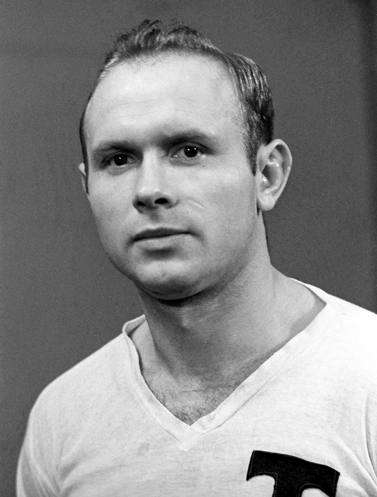 Едуард Анатолијевич Стрељцов – олимпијски шампион, шампион СССР-а, нападач московског фудбалског клуба „Торпедо“.