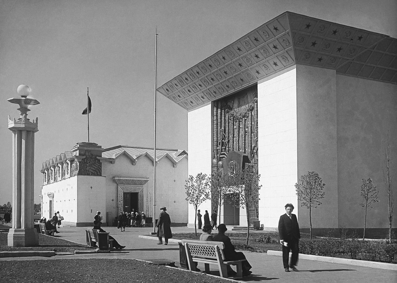 VSKhV (VDNKh) Pavilion of the Central Regions of the RSFSR. 1939