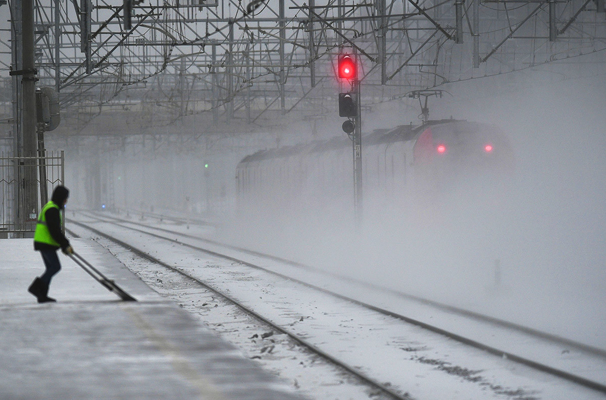鉄道の除雪作業