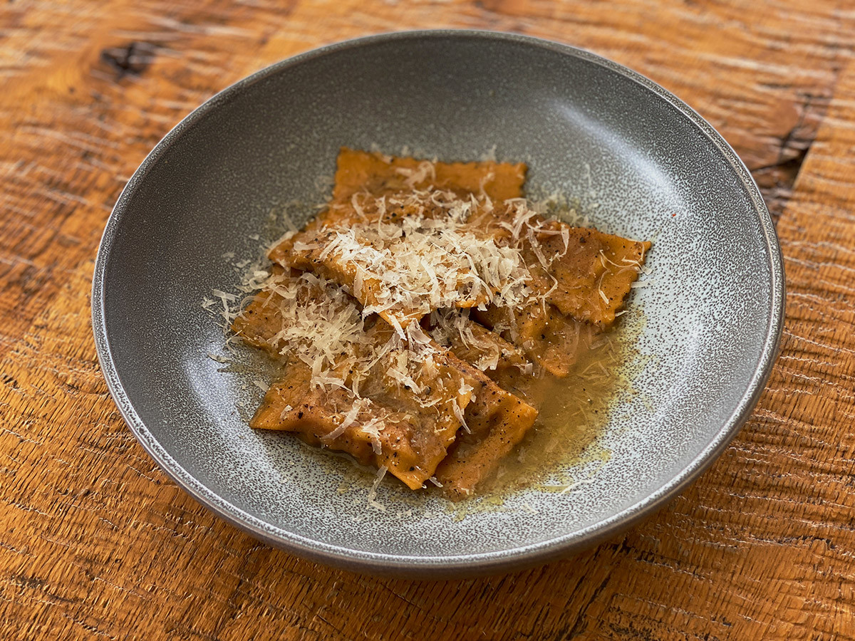 The vegetarian dumplings Cacio-e-Pepe.