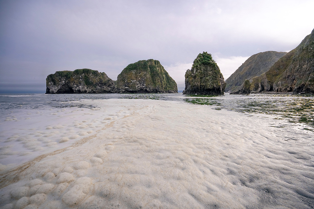 As águas da praia em foto do Greenpeace de 5 de outubro de 2020.