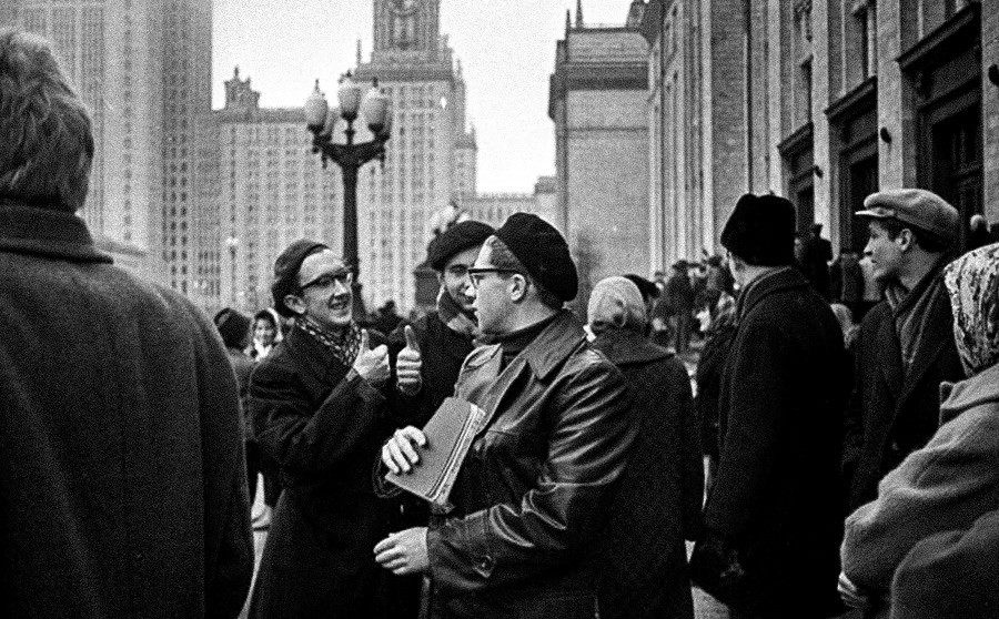 Moscow University students play the game “Guess who?”, 1960s
