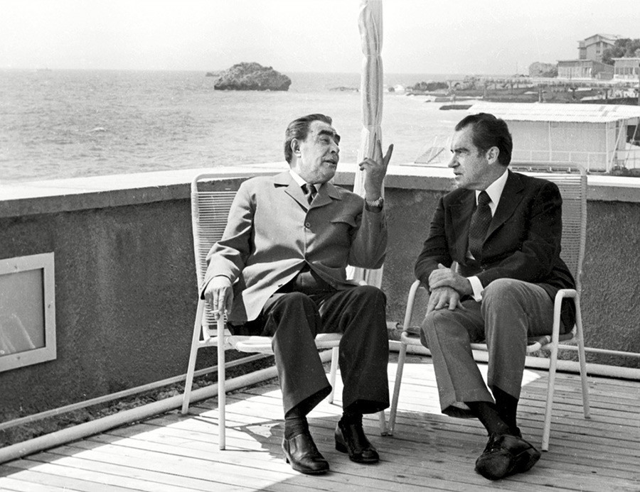 Leonid Brejnev e presidente dos EUA Richard Nixon na Crimeia, 29 de junho de 1974

