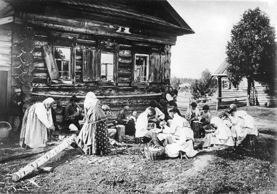 Artesãos de Níjni Novgorod, 1897