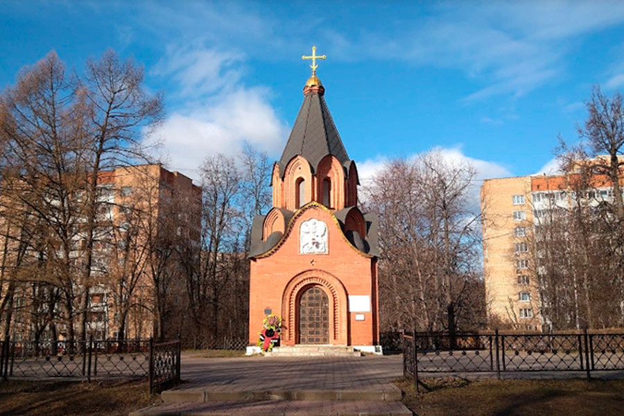 Chapel of the Transfiguration of the Savior in the Memorial Park complex of world war I heroes. Built in 1998