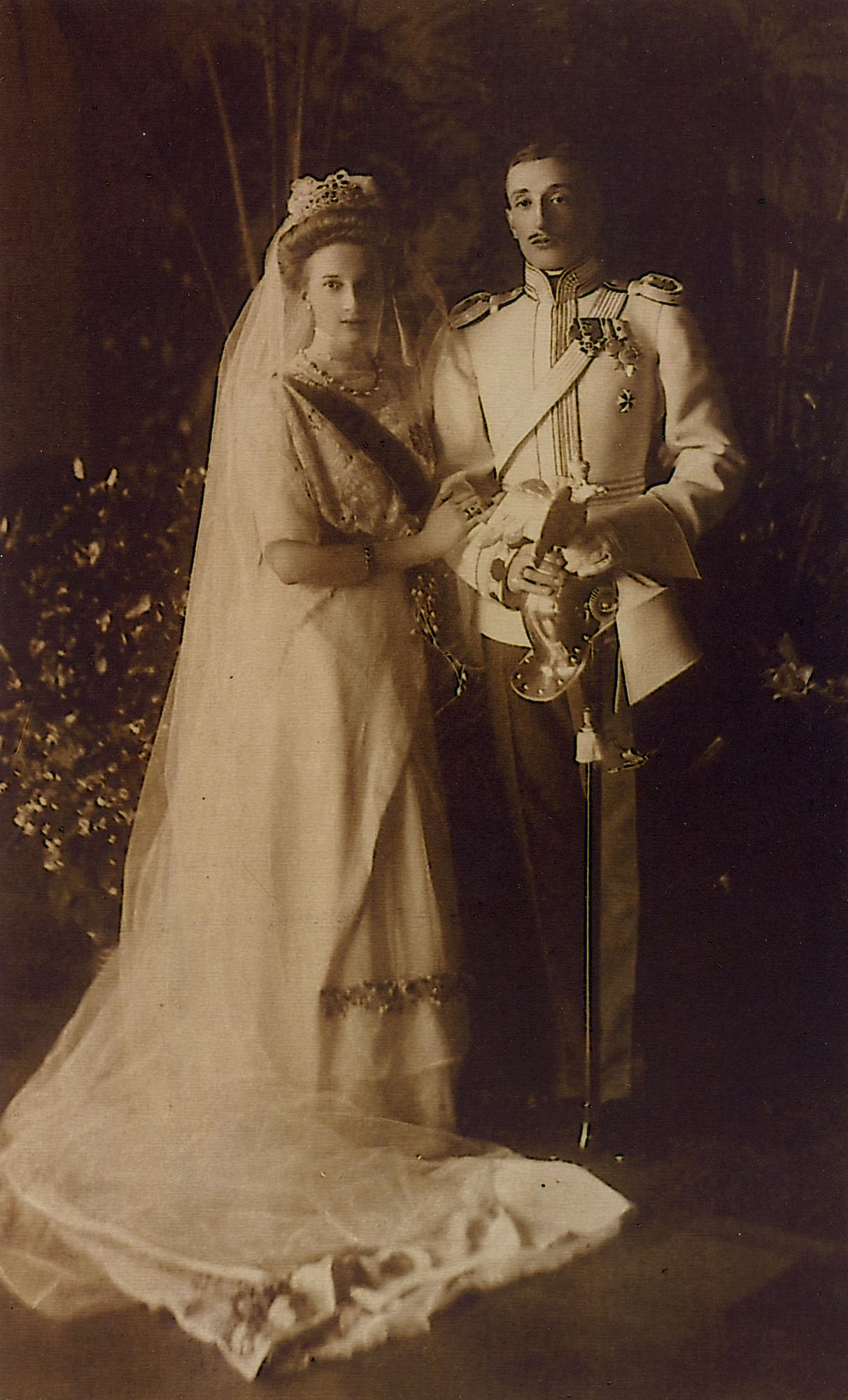  A wedding photo of the Georgian Prince Konstantine Bagration of Mukhrani and Princess Tatiana Constantinovna.