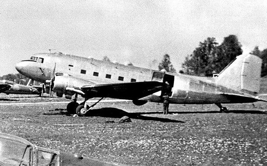 DC-3 – авион на шведското воено воздухопловство Tp 79 Hugin.