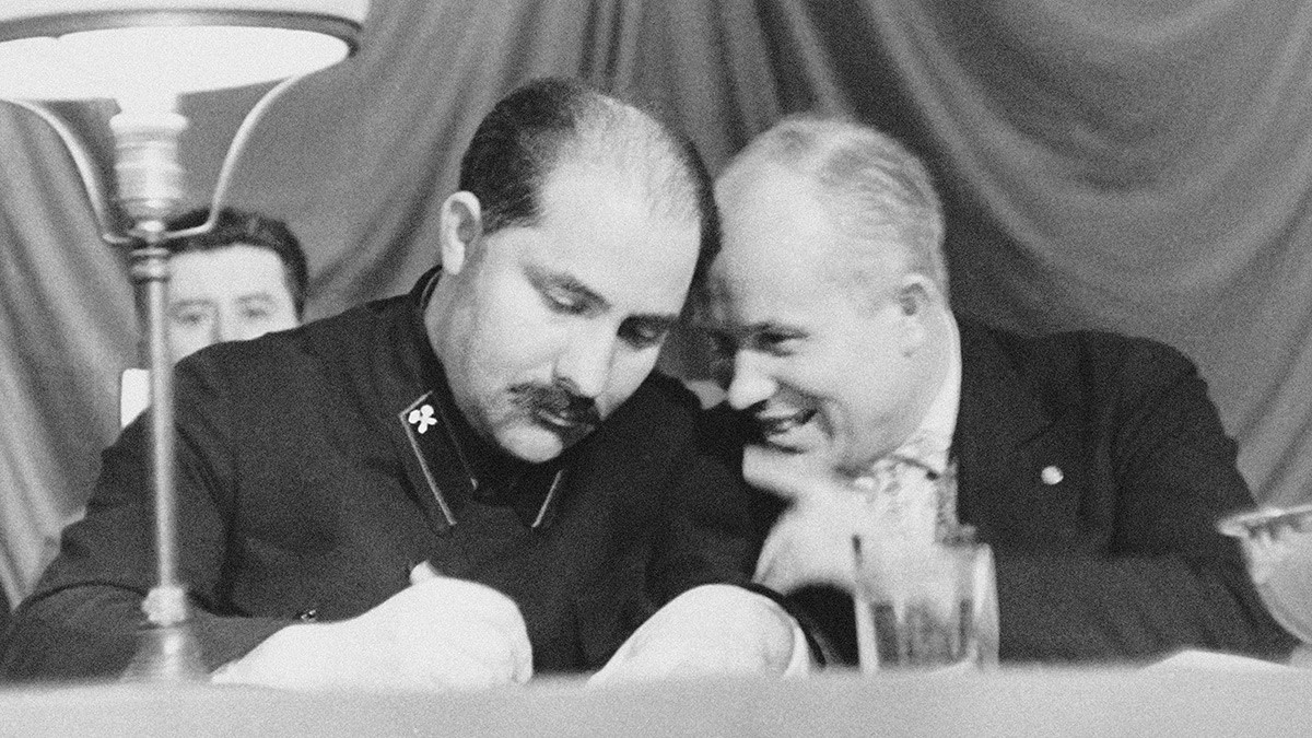 Lazar Kaganovich e Nikita Khrushchev nel 1935. Dalla collezione del Museo di Stato della Rivoluzione, Mosca