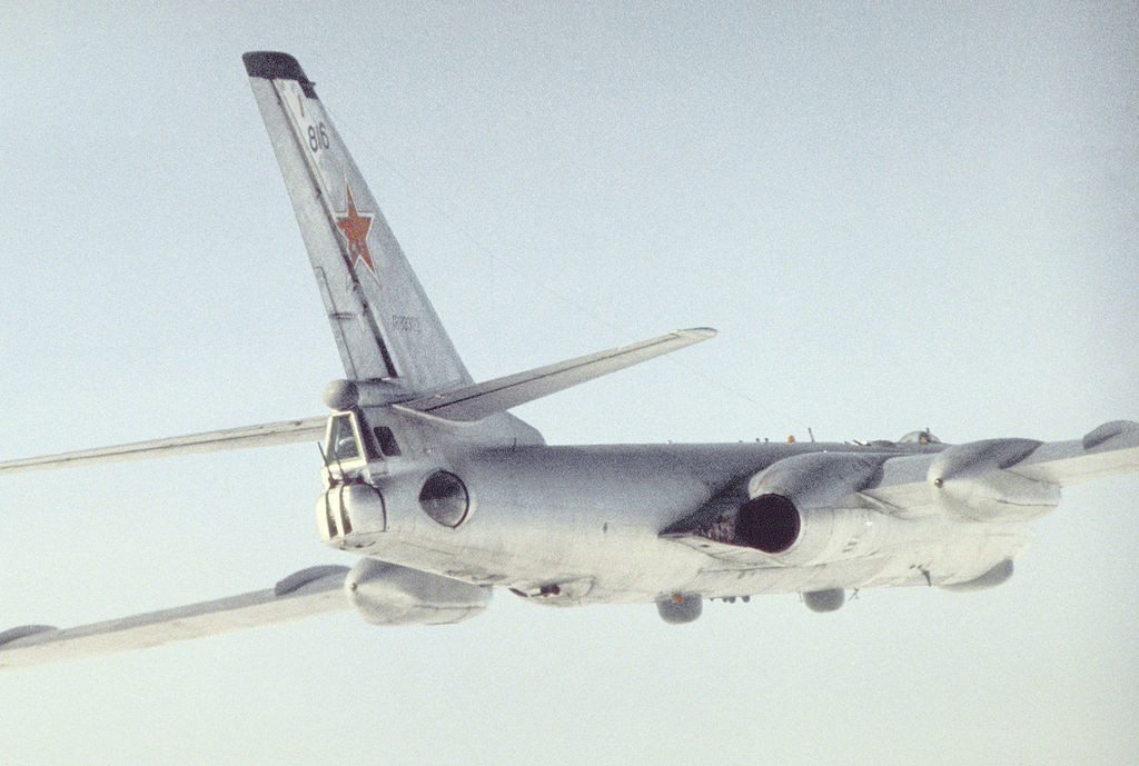 Tu-16. 1989.
