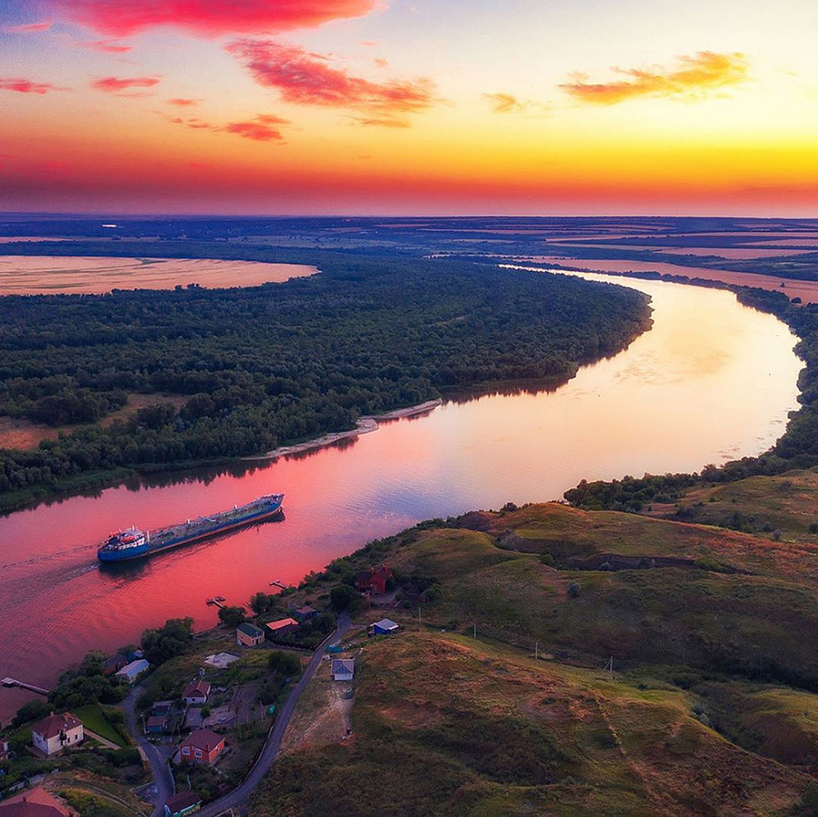 Région de Rostov – Fleuve du Don et coucher de soleil 